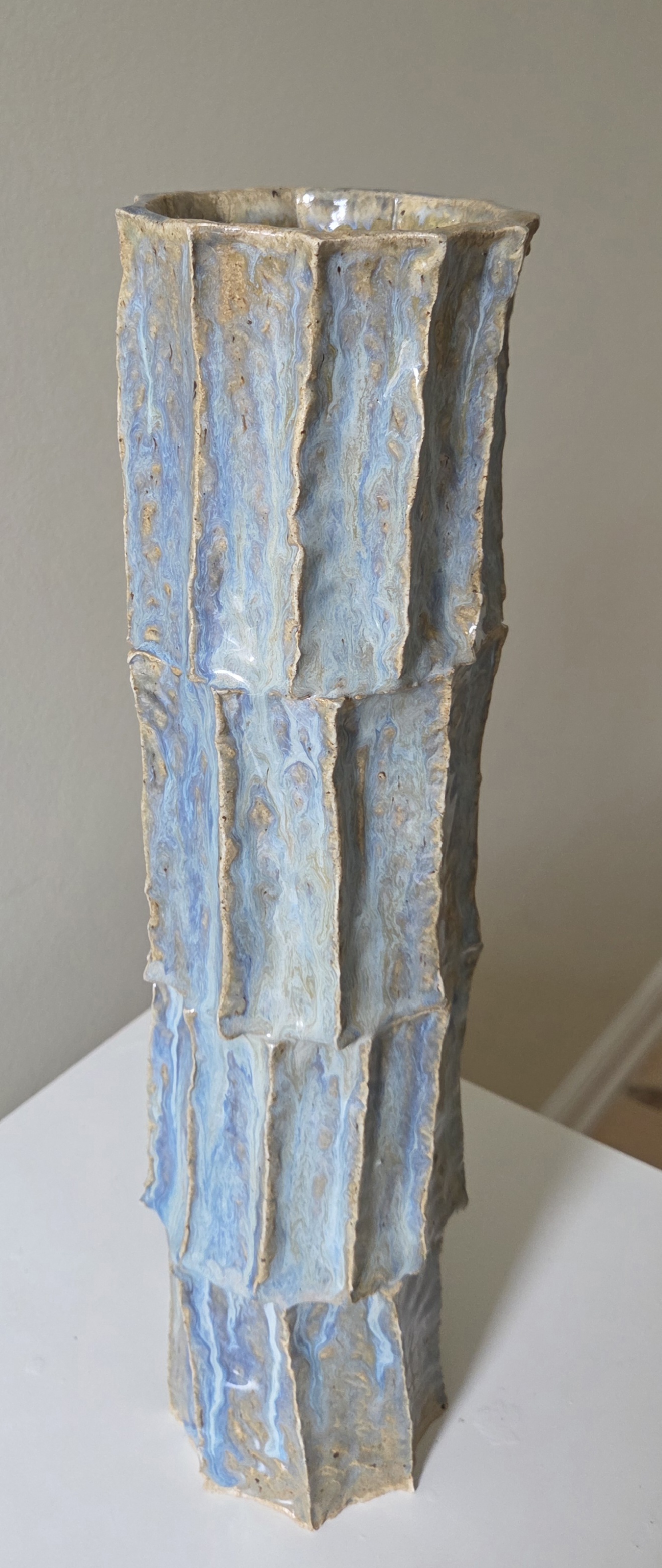 Untitled (medium column)